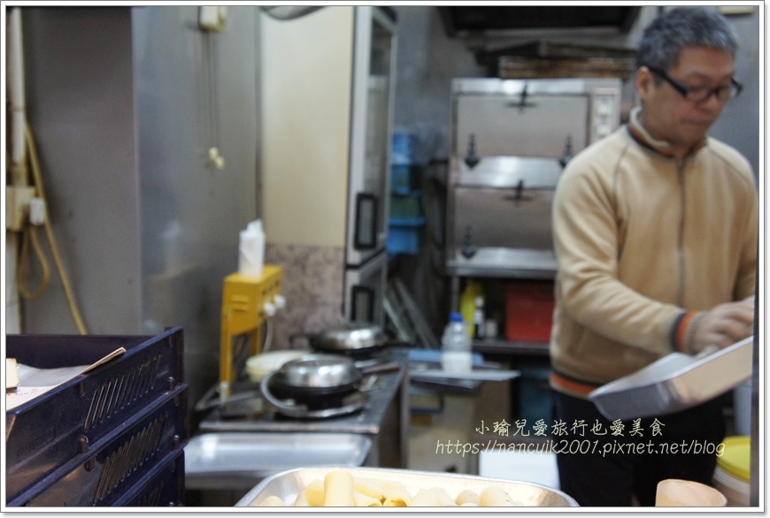 【香港伴手禮】西營盤站 / 齒來香蛋卷 40多年老店 製鮮椰 【香港伴手禮】西營盤站 / 齒來香蛋卷 40多年老店 製鮮椰