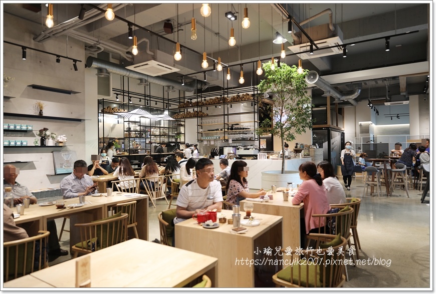 2E5A5975.JPG 2E5A5975.JPG