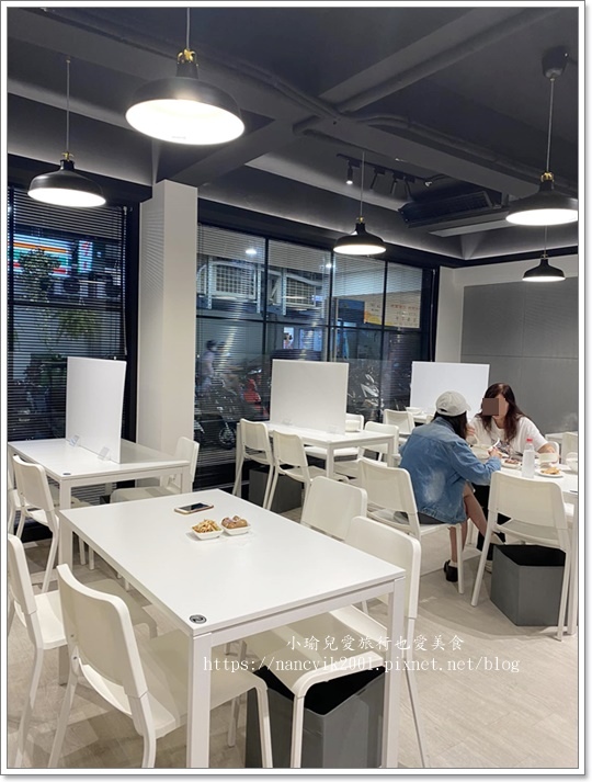 【台北】文湖21雞湯麵 / 內湖最文青的麵店 / 台灣之光拳 【台北】文湖21雞湯麵 / 內湖最文青的麵店 / 台灣之光拳