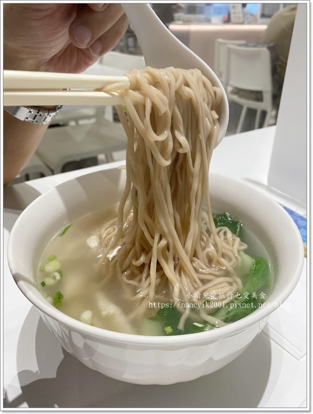 【台北】文湖21雞湯麵 / 內湖最文青的麵店 / 台灣之光拳 【台北】文湖21雞湯麵 / 內湖最文青的麵店 / 台灣之光拳