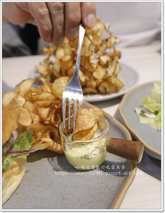 【江子翠早午餐,寵物友善】藍洋洋 Lazy Brunch二號 【江子翠早午餐,寵物友善】藍海子lazybrunch2號店