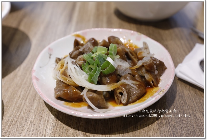 【新北】汐止美食 / 好先生美食 / 汐止臭豆腐 汐止麵線 