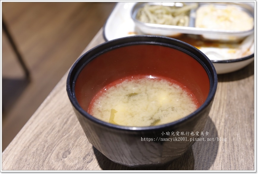 【新北】汐止美食 / 好先生美食 / 汐止臭豆腐 汐止麵線 