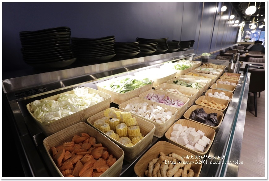 【桃園】金蒔鍋物站前店 / 桃園火車站火鍋 / 桃園鍋物聚餐 【桃園】金蒔鍋物站前店 / 桃園火車站火鍋 / 桃園鍋物聚餐