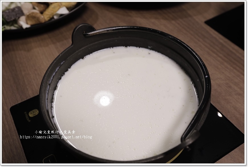 【桃園】金蒔鍋物站前店 / 桃園火車站火鍋 / 桃園鍋物聚餐 【桃園】金蒔鍋物站前店 / 桃園火車站火鍋 / 桃園鍋物聚餐