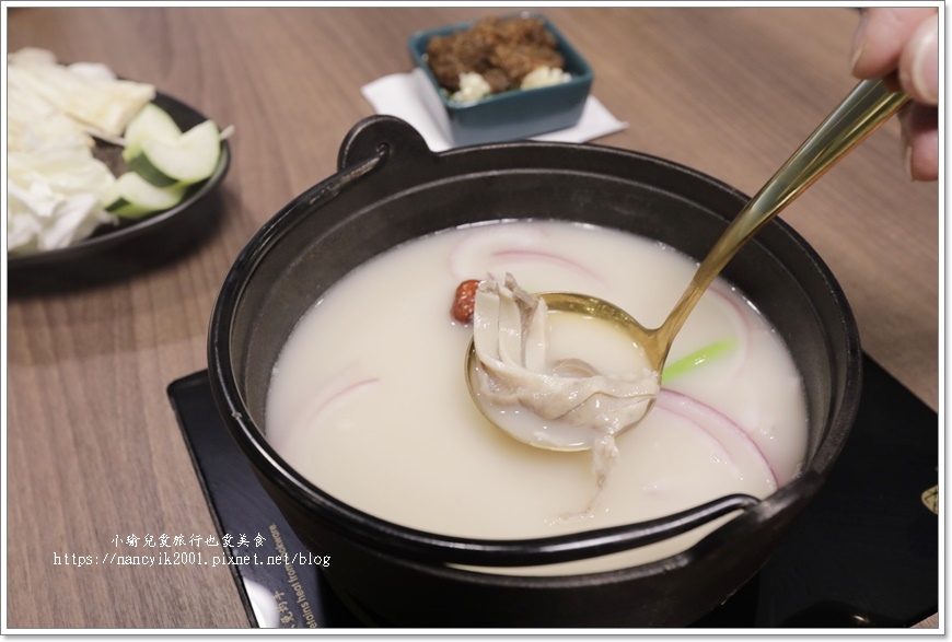 【桃園】金蒔鍋物站前店 / 桃園火車站火鍋 / 桃園鍋物聚餐 【桃園】金蒔鍋物站前店 / 桃園火車站火鍋 / 桃園鍋物聚餐