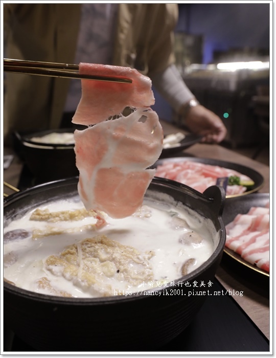 【桃園】金蒔鍋物站前店 / 桃園火車站火鍋 / 桃園鍋物聚餐 【桃園】金蒔鍋物站前店 / 桃園火車站火鍋 / 桃園鍋物聚餐