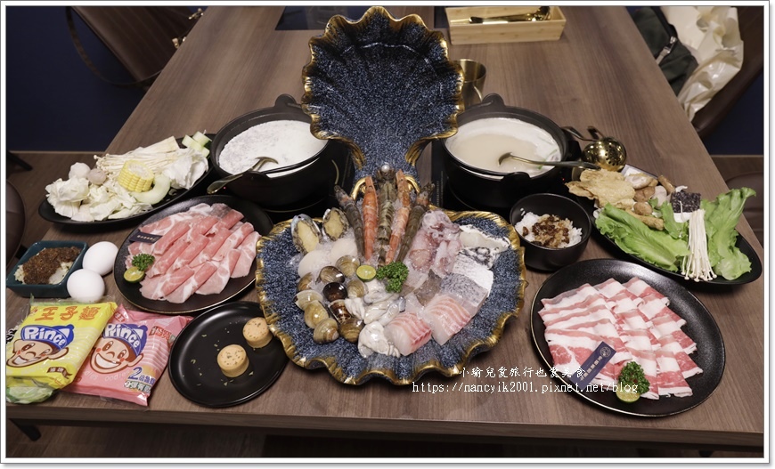 【桃園】金蒔鍋物站前店 / 桃園火車站火鍋 / 桃園鍋物聚餐 【桃園】金蒔鍋物站前店 / 桃園火車站火鍋 / 桃園鍋物聚餐