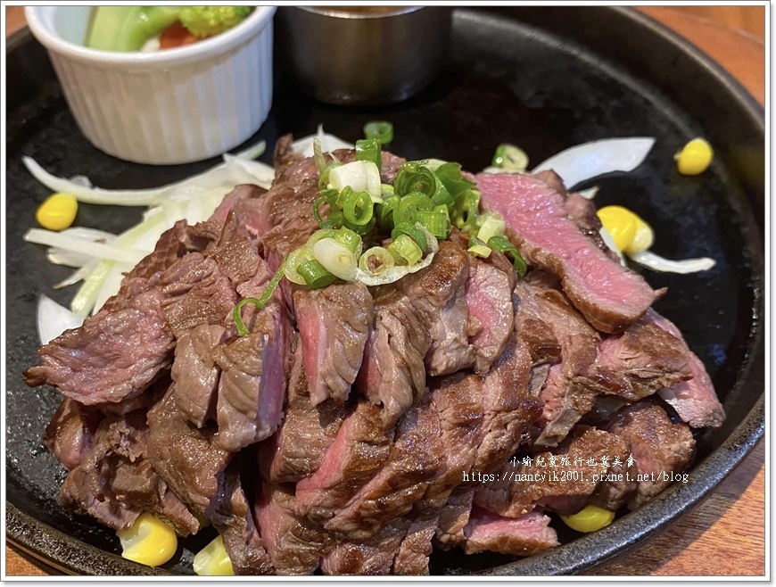 【桃園】炙り庵steak牛排 【桃園】炙り庵steak牛排
