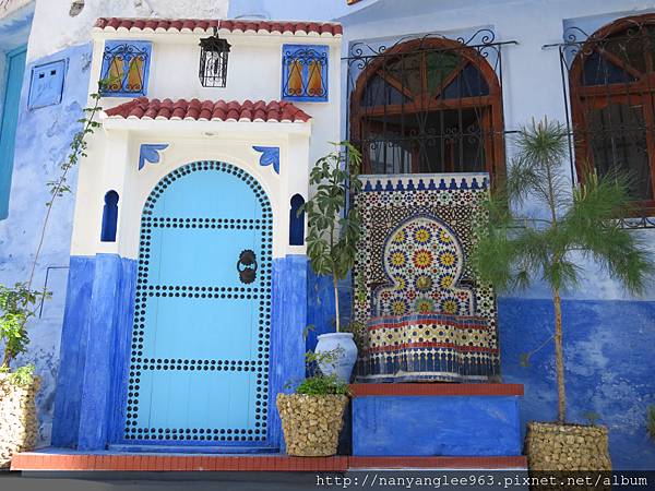 Blue Gate in Arabic Style