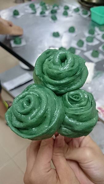 玫瑰造型饅頭~ 玫瑰造型饅頭~