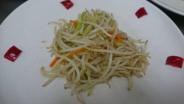303E炒銀芽芹菜 303E炒銀芽芹菜