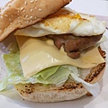 自製漢堡早餐 (2).jpg