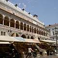 側寫Piazza della Frutta