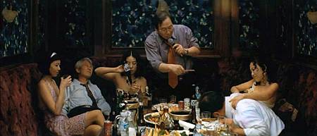 (母親_BD中字1280x720高清版.rmvb)[01.00.16.235]