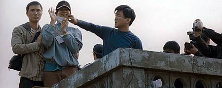 (母親_BD中字1280x720高清版.rmvb)[00.36.06.329]