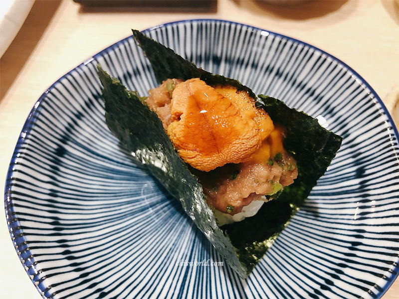 宸安割烹日本料理、海膽鮪魚握壽司