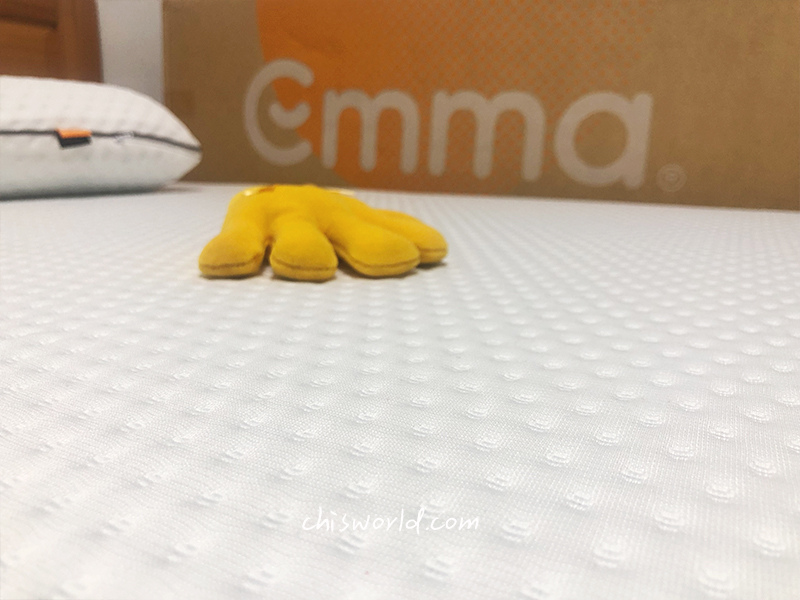 德國Emma石墨烯黑鑽床墊採用涼感布，睡覺不悶熱