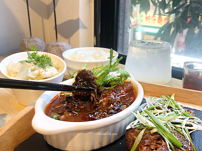 RUO.T. Teppanyaki鐵板料理牛頰燉的軟燜，入口即化