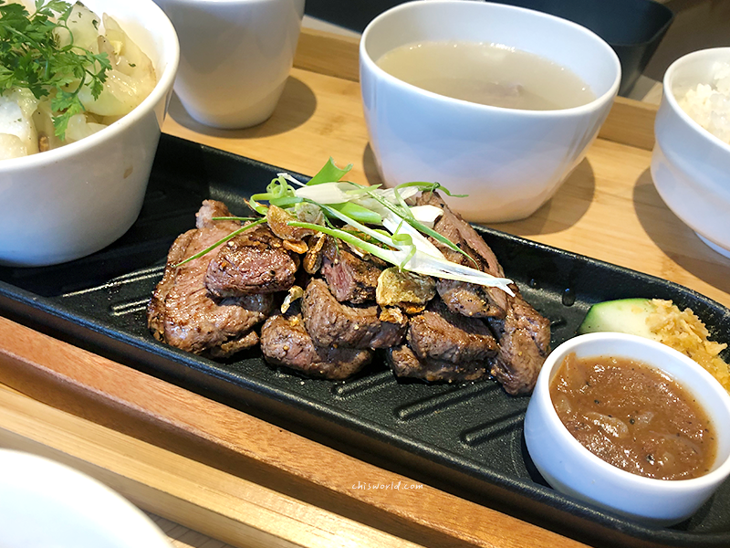 RUO鐵板料理03-1.png RUO.T. Teppanyaki鐵板料理菲力牛處理的恰到好處
