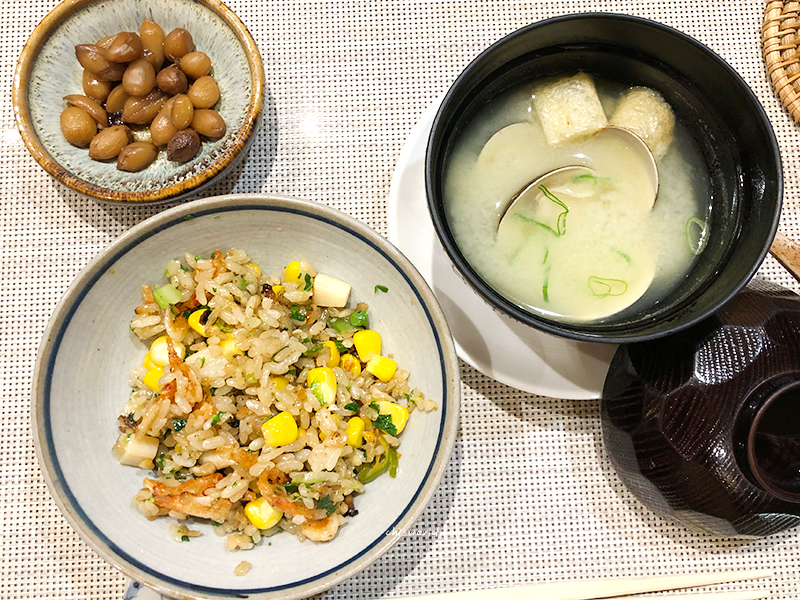 鮨初日式無菜單料理味噌湯有海鮮的鹹香