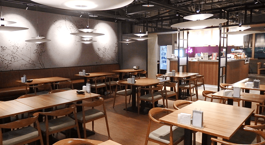 一號基地板橋店用餐空間寬敞舒適