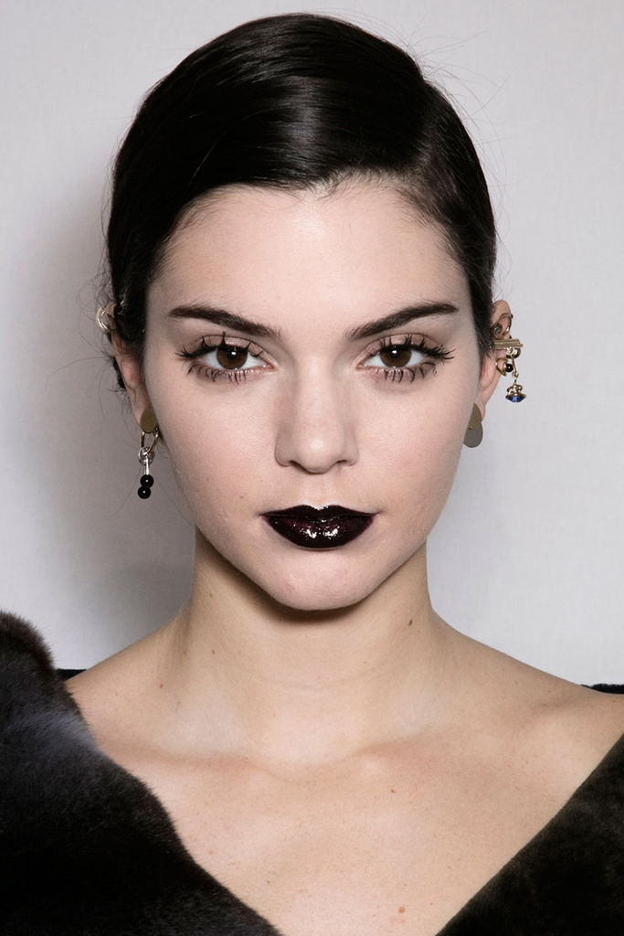 hbz-fw2016-makeup-trends-goth-lips-dior-bks-a-rf16-3284.jpg