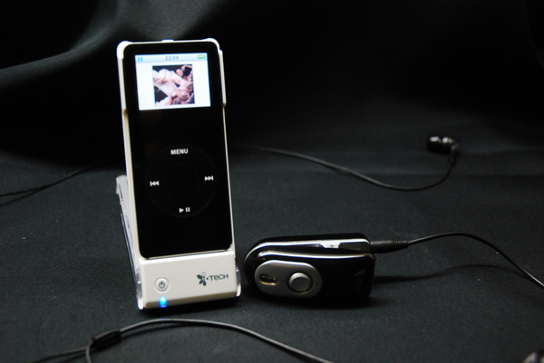 開箱勸敗 I Tech Clip D Radio 現今最強大的藍牙免持耳機 Nataray 痞客邦 開箱勸敗 I Tech Clip D Radio 現今最強大的藍牙免持耳機 Nataray 痞客邦