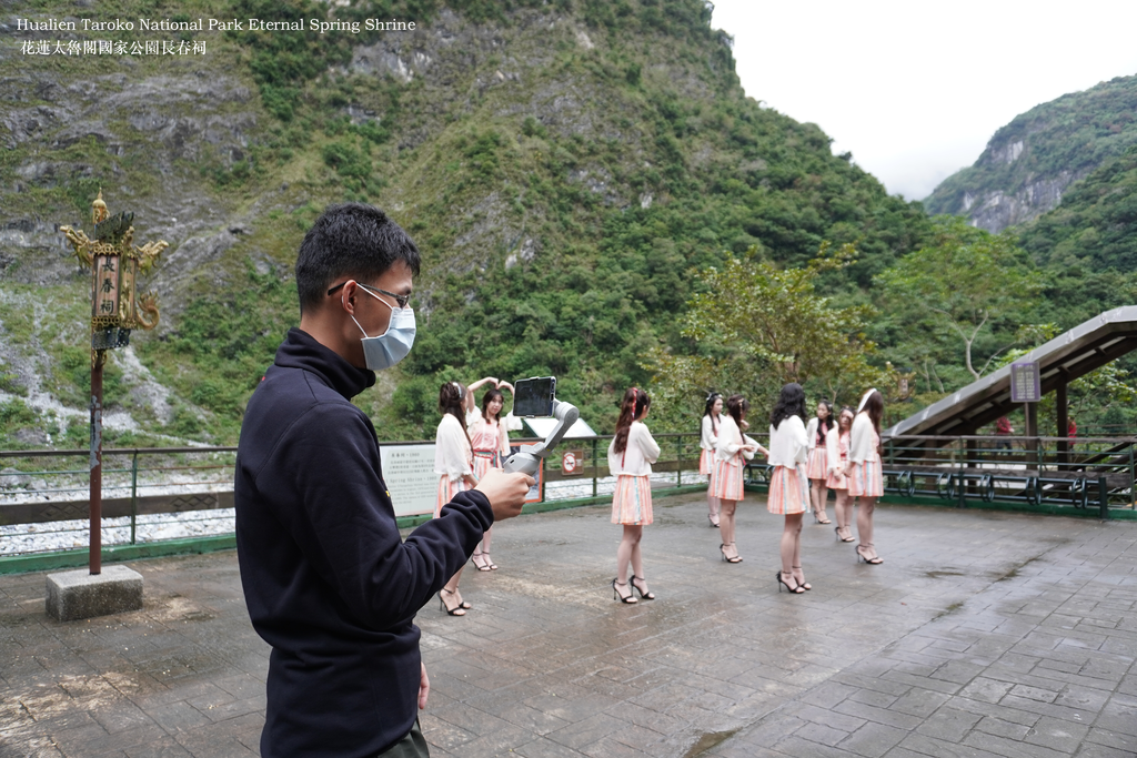 花蓮太魯閣國家公園長春祠｜虎年祝福｜賀歲片《燕無歇》破億神曲～問路家族 年度鉅獻｜中國風舞蹈,流行音樂舞蹈,虎年春聯,虎年吉祥話創意13.png