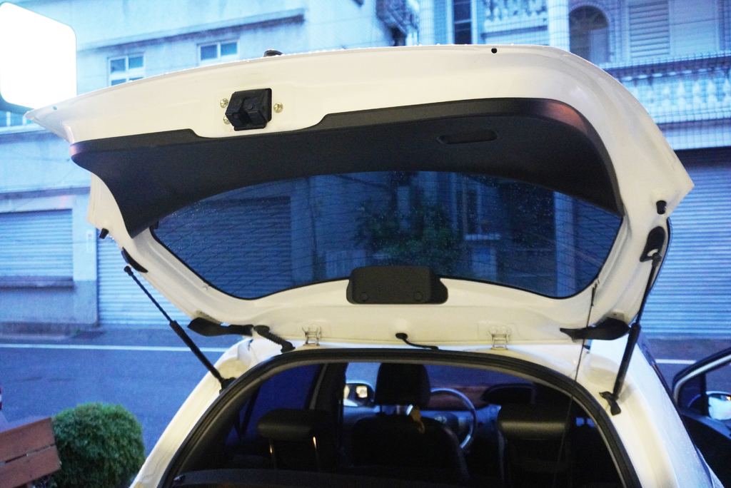 開箱文｜PAIPAI 拍拍 2K星光級WIFI+GPS雙鏡頭A550D流媒體OTA行車記錄器(贈64G專卡)10.png
