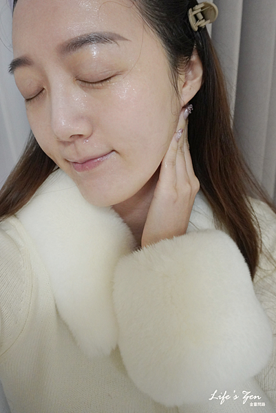 質感開箱｜方文琳個人品牌保養品「The Lynne」沉靜雪松系列禮盒33.png