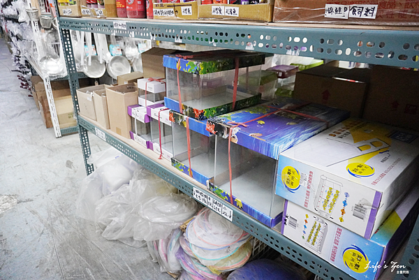 生活百貨批發工廠划算去哪裡找?新北汐止五花八門生活百貨批發倉庫,琳瑯滿目標價再7折.附設停車場50.png 生活百貨批發工廠划算去哪裡找?新北汐止五花八門生活百貨批發倉庫,琳瑯滿目標價再7折.附設停車場50.png