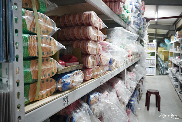 生活百貨批發工廠划算去哪裡找?新北汐止五花八門生活百貨批發倉庫,琳瑯滿目標價再7折.附設停車場30.png 生活百貨批發工廠划算去哪裡找?新北汐止五花八門生活百貨批發倉庫,琳瑯滿目標價再7折.附設停車場30.png