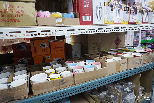 生活百貨批發工廠划算去哪裡找?新北汐止五花八門生活百貨批發倉庫,琳瑯滿目標價再7折.附設停車場63.png 生活百貨批發工廠划算去哪裡找?新北汐止五花八門生活百貨批發倉庫,琳瑯滿目標價再7折.附設停車場63.png