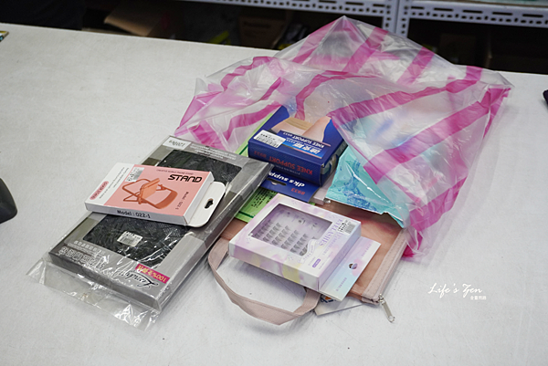 生活百貨批發工廠划算去哪裡找?新北汐止五花八門生活百貨批發倉庫,琳瑯滿目標價再7折.附設停車場3.png 生活百貨批發工廠划算去哪裡找?新北汐止五花八門生活百貨批發倉庫,琳瑯滿目標價再7折.附設停車場3.png