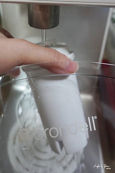 開箱｜Brondell 美國邦特爾純淨濾水壺｜CP值高的亮眼小法寶8.png