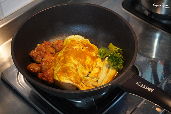 開箱｜韓國Kassel 鑽石超導熱不沾輕炒鍋28cm｜美味料理燉牛肉分享12.png