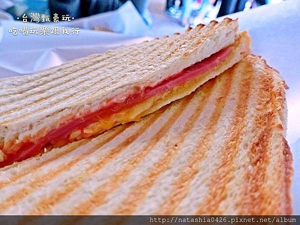 |台灣·台北|金花碳烤吐司·給我壁咚·起司控根本受不了·西門町早餐