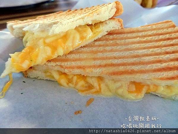 |台灣·台北|金花碳烤吐司·給我壁咚·起司控根本受不了·西門町早餐