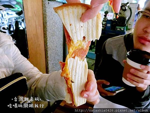 |台灣·台北|金花碳烤吐司·給我壁咚·起司控根本受不了·西門町早餐