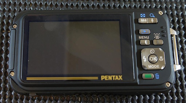 Pentax W90-1.JPG