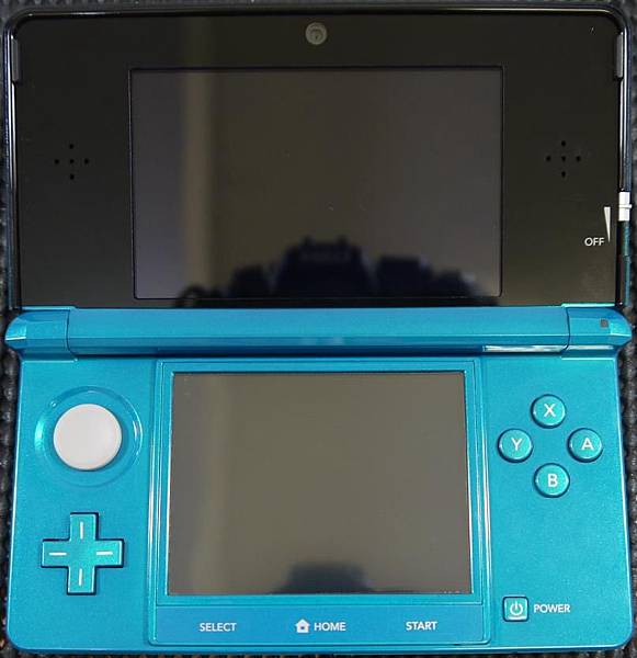 Nintendo 3DS-6.JPG