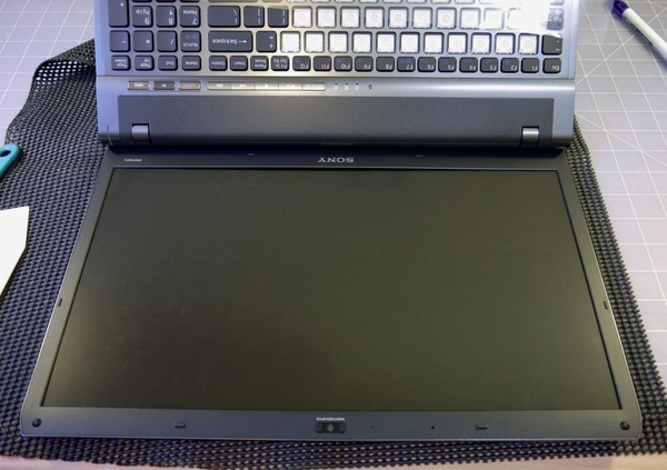 VAIO F12AFJ-2.JPG