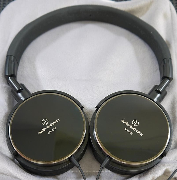 Audio-Technica ATH-ES7-7.JPG