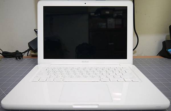 Apple 13" Macbook