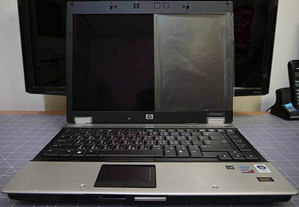 HP EliteBook 6930P-3.JPG