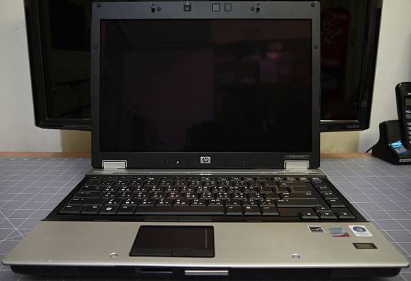 HP EliteBook 6930P-4.JPG