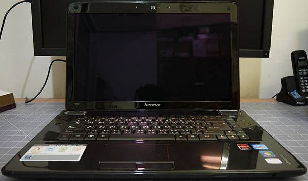 Lenovo IdeaPad Y560P-4.JPG