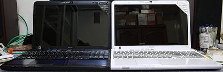 VAIO CB17FW.JPG