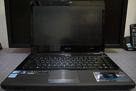 Asus U41J-2.JPG